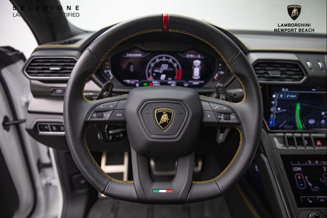 Photo of 2023 Bianco Monocerus Lamborghini Urus