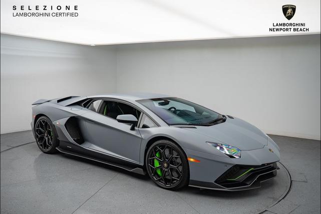 Photo of 2022 Grigio Acheso Lamborghini Aventador SVJ