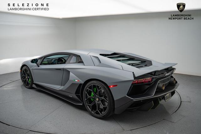 Photo of 2022 Grigio Acheso Lamborghini Aventador SVJ