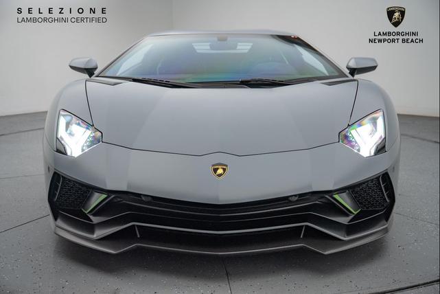 Photo of 2022 Grigio Acheso Lamborghini Aventador SVJ