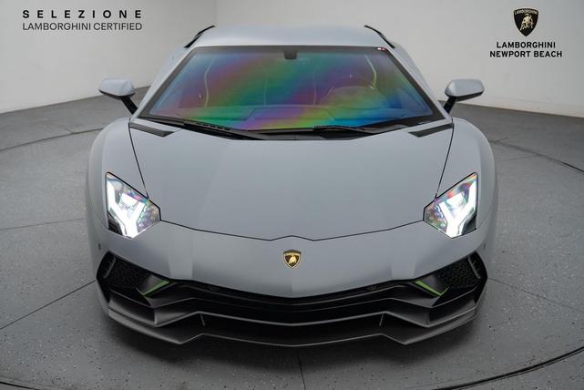 Photo of 2022 Grigio Acheso Lamborghini Aventador SVJ