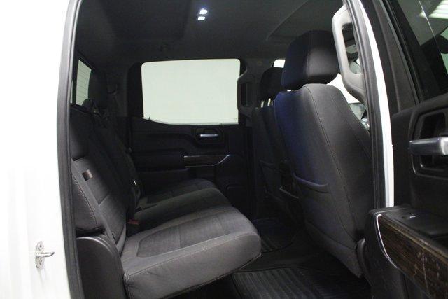 Photo of 2021 White GMC Sierra 1500