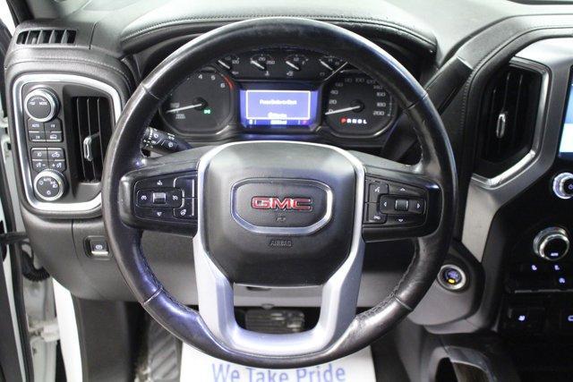 Photo of 2021 White GMC Sierra 1500