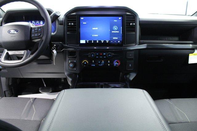 Photo of 2025 Iconic Silver Metallic Ford F-150