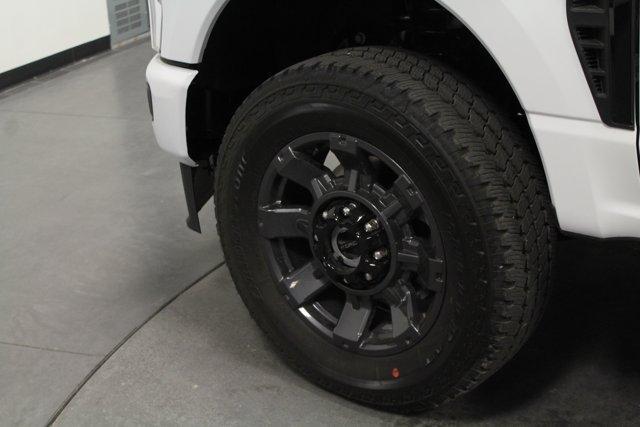 Photo of 2025 Oxford White Ford F-250