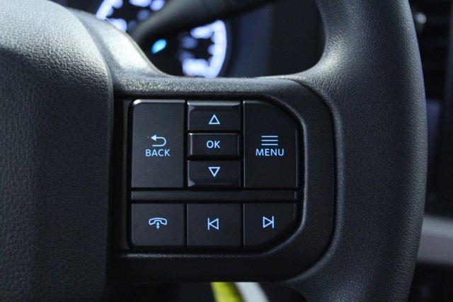 Photo of 2025 Oxford White Ford F-250