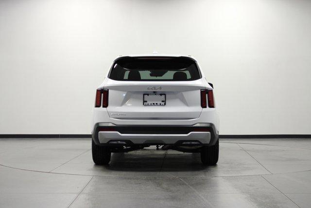 Photo of 2025 Glacial White Pearl Kia Sorento