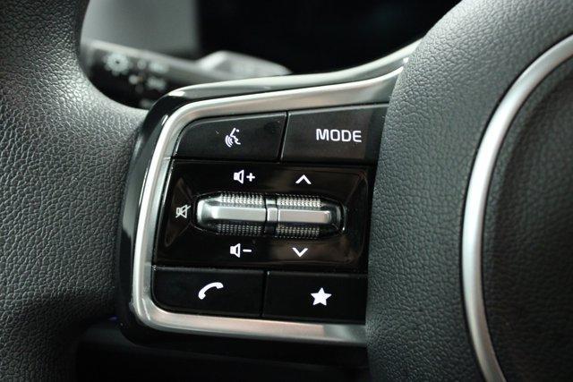 Photo of 2025 Glacial White Pearl Kia Sorento