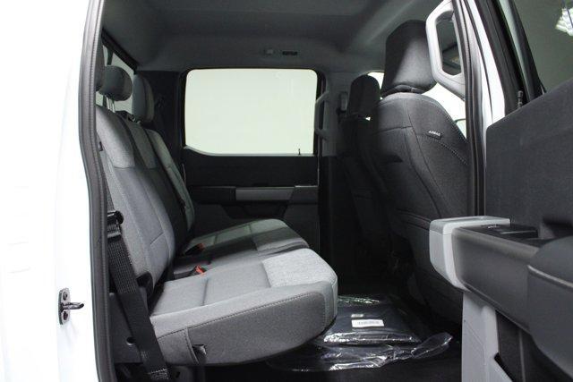 Photo of 2025 Oxford White Ford F-250