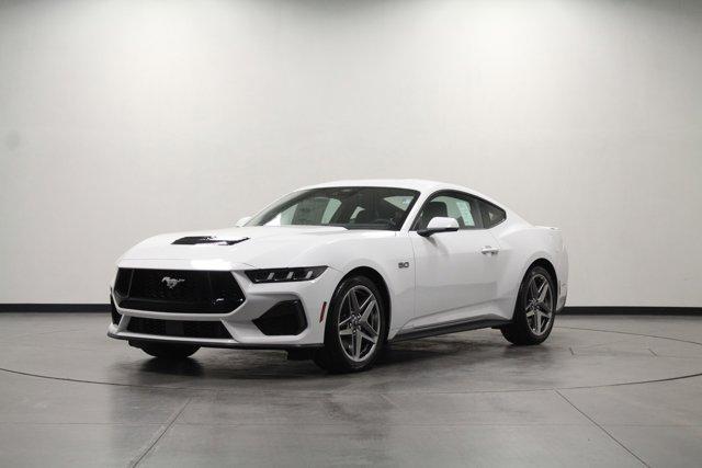 Photo of 2024 Oxford White Ford Mustang