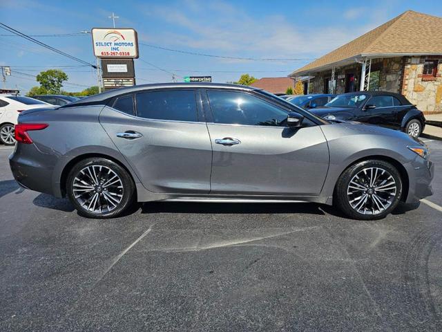 Photo of 2017 Gun Metallic Nissan Maxima