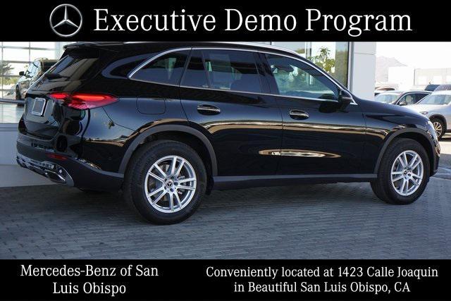 Photo of 2025 Black Mercedes-Benz GLC 300