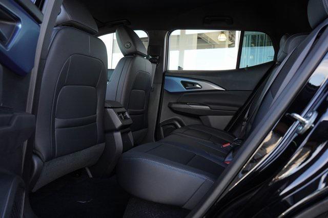 Photo of 2025 Black Chevrolet Equinox EV