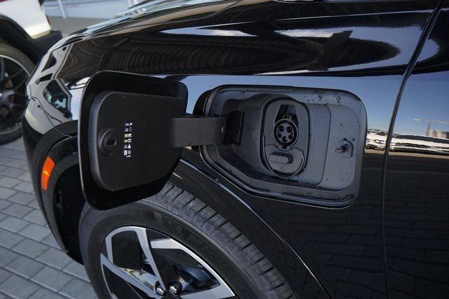 Photo of 2025 Black Chevrolet Equinox EV