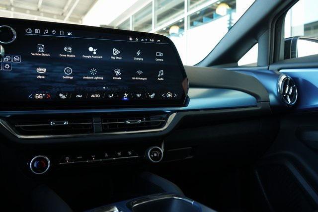 Photo of 2025 Black Chevrolet Equinox EV