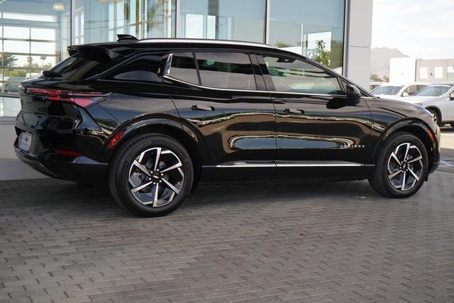 Photo of 2025 Black Chevrolet Equinox EV