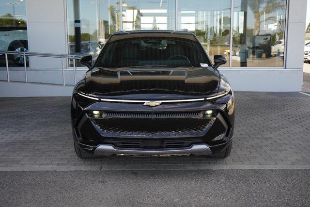 Photo of 2025 Black Chevrolet Equinox EV