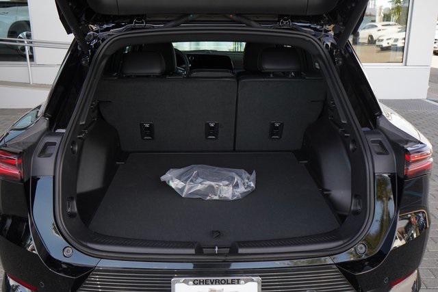 Photo of 2025 Black Chevrolet Equinox EV