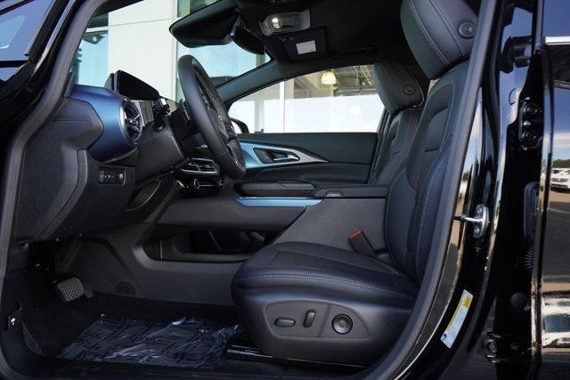 Photo of 2025 Black Chevrolet Equinox EV