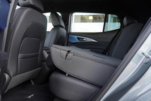 Photo of 2025 Sterling Gray Metallic Chevrolet Equinox EV