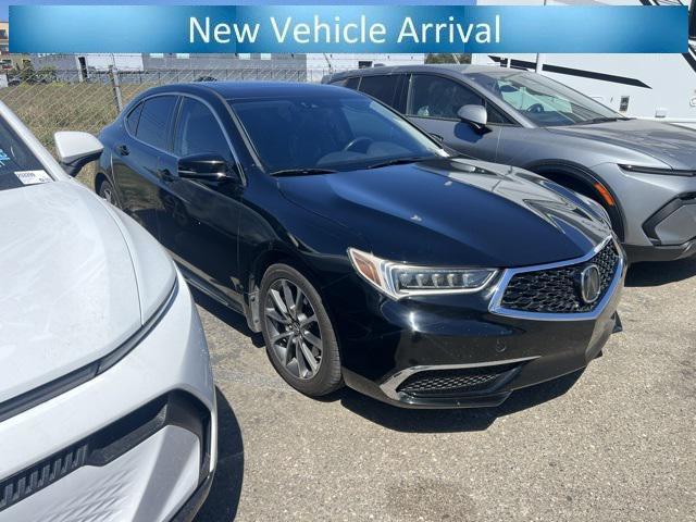 Photo of 2018 Crystal Black Pearl Acura TLX