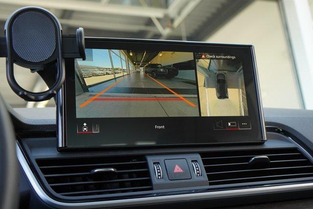 Photo of 2024 Daytona Gray Pearl Effect Audi Q5