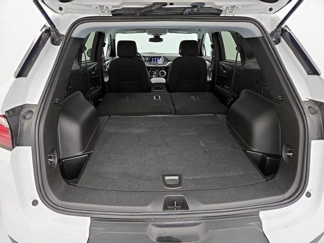 Photo of 2022 White Chevrolet Blazer