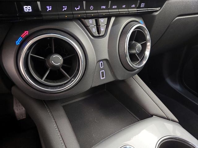 Photo of 2022 White Chevrolet Blazer