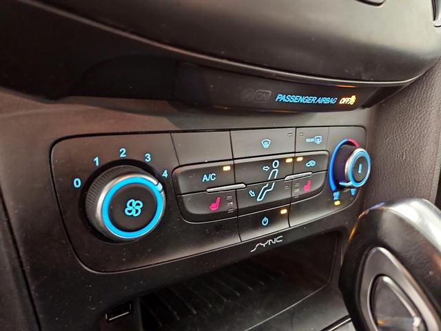 Photo of 2016 Gray Ford Focus