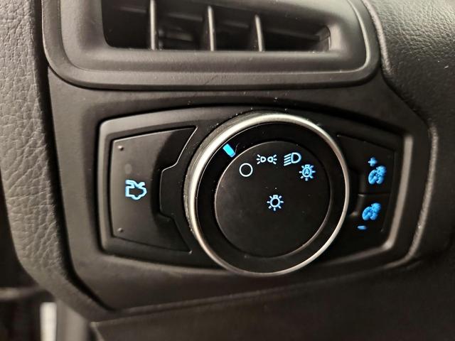 Photo of 2016 Gray Ford Focus