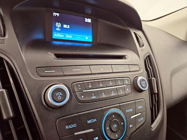 Photo of 2016 Gray Ford Focus
