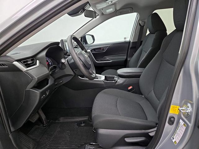 Photo of 2019 Silver Toyota RAV4