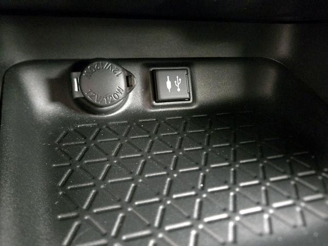 Photo of 2019 Silver Toyota RAV4