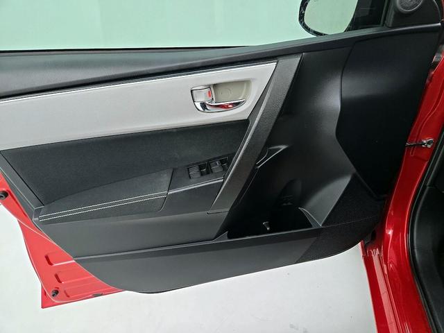 Photo of 2017 Red Toyota Corolla