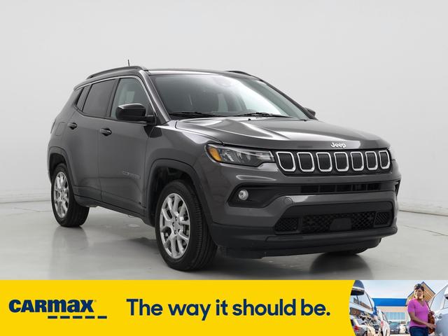 Photo of 2022 Gray Jeep Compass