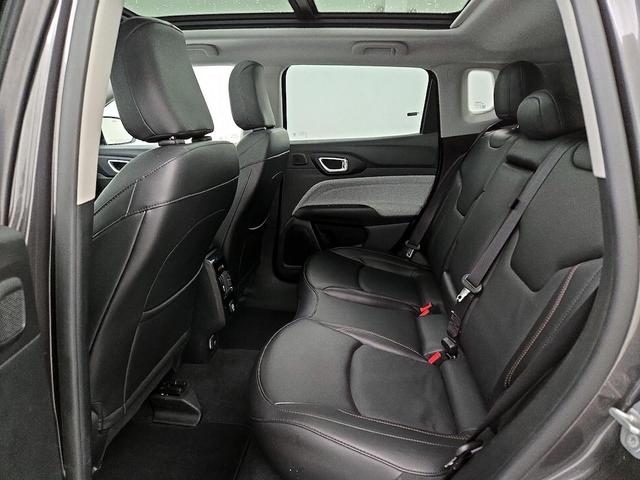 Photo of 2022 Gray Jeep Compass