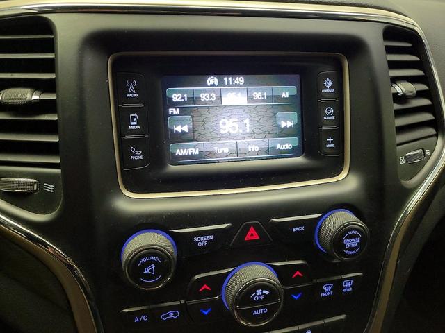 Photo of 2017 Silver Jeep Grand Cherokee