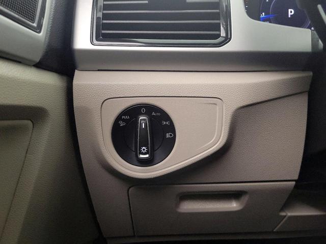 Photo of 2022 Black Volkswagen Atlas