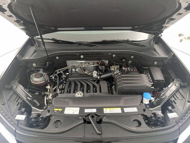 Photo of 2022 Black Volkswagen Atlas