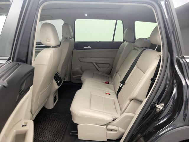 Photo of 2022 Black Volkswagen Atlas