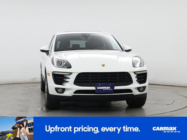 Photo of 2017 White Porsche Macan