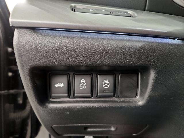 Photo of 2017 Black Nissan Maxima