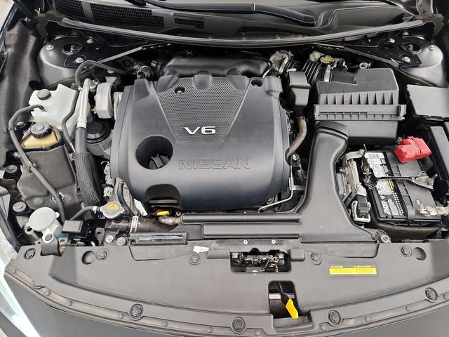 Photo of 2017 Black Nissan Maxima