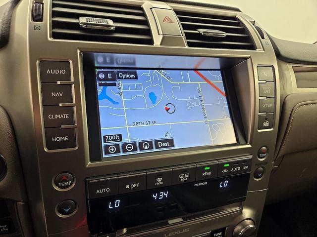 Photo of 2017 White Lexus GX 460