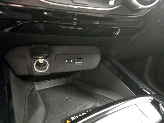 Photo of 2024 Green Chevrolet Trax