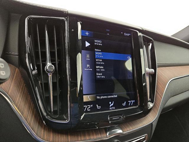 Photo of 2021 Silver Volvo XC60