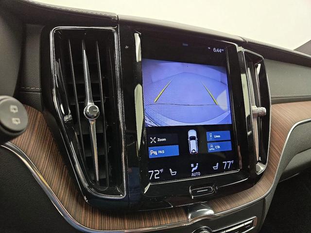 Photo of 2021 Silver Volvo XC60