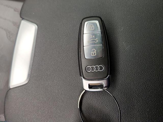 Photo of 2019 Black Audi A6