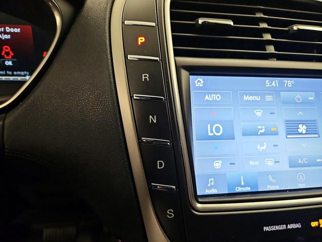 Photo of 2020 Blue Lincoln Nautilus