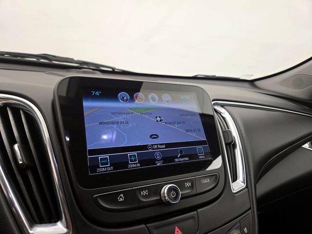 Photo of 2017 Silver Chevrolet Malibu